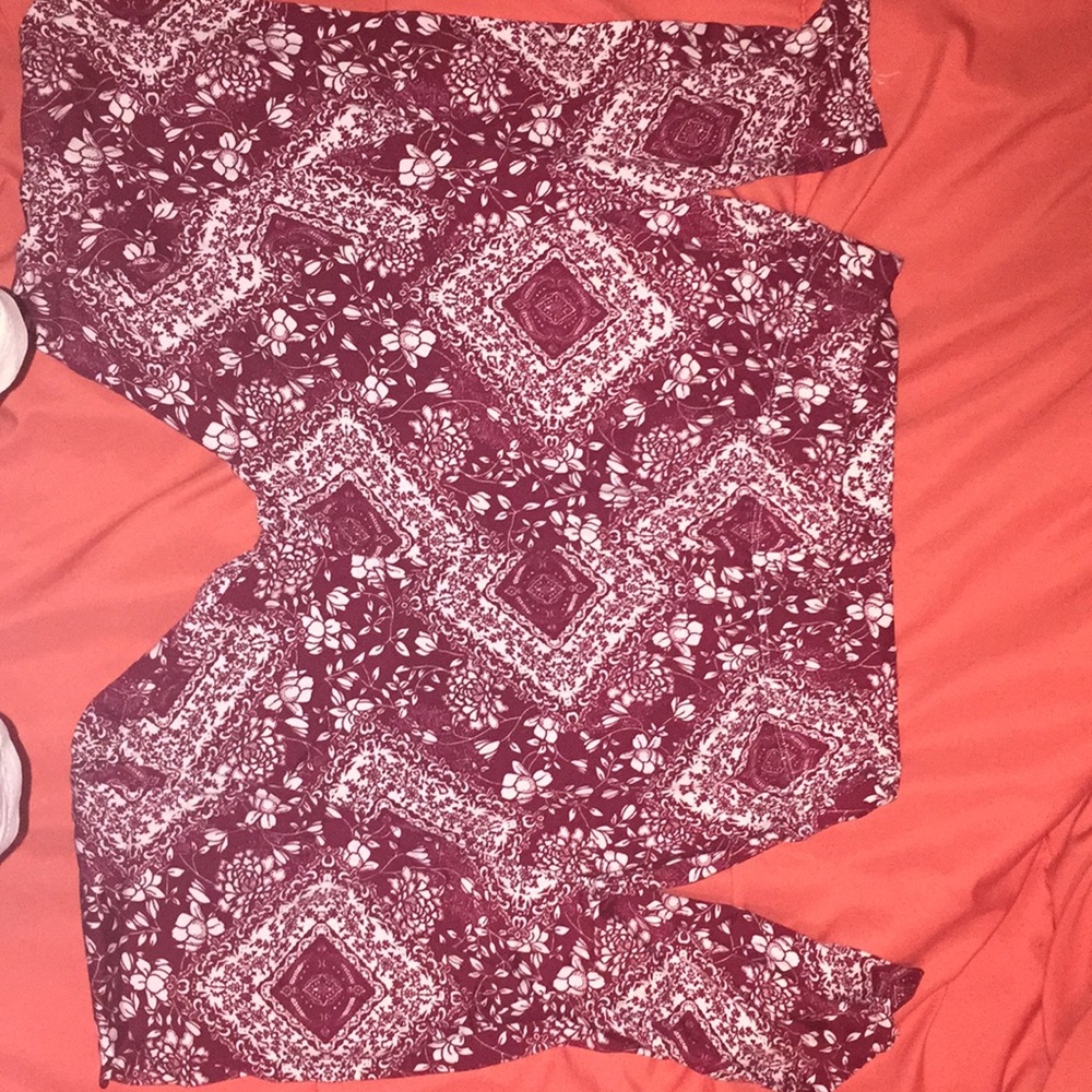 Maroon leggings